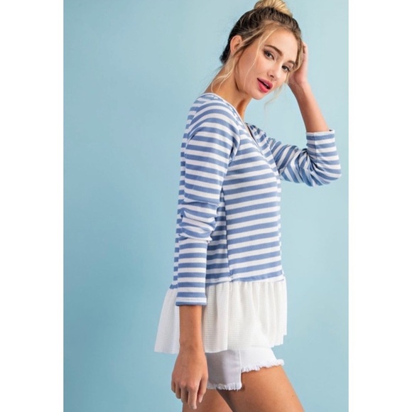 🛍NEW! Long Sleeve Ruffle Trim Top! - Picture 8 of 8